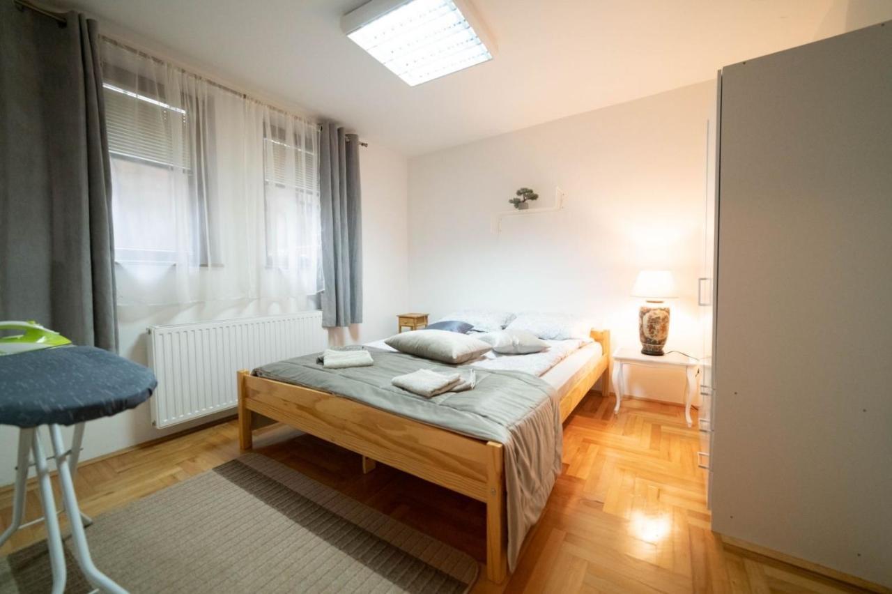 Apartman Yellow House Sarajevo Exterior photo