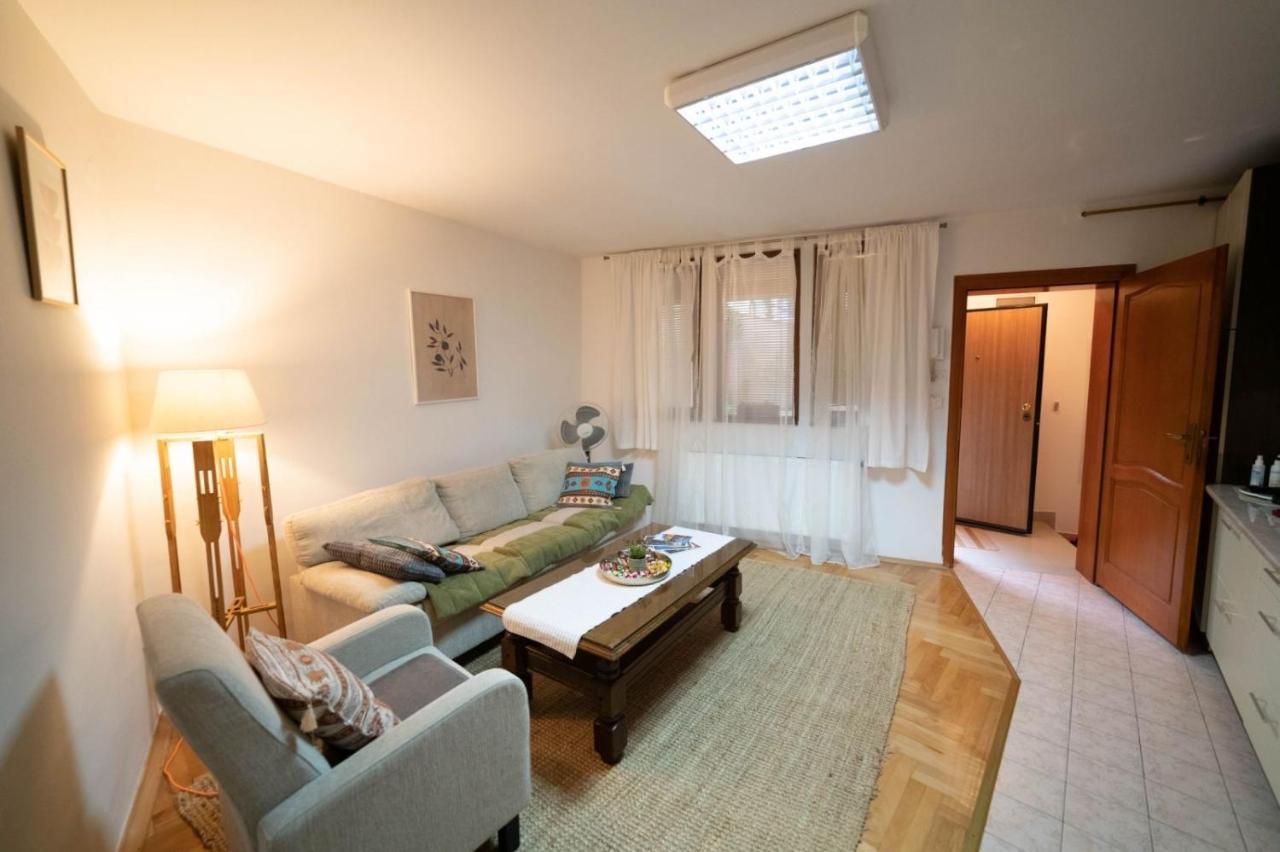 Apartman Yellow House Sarajevo Exterior photo